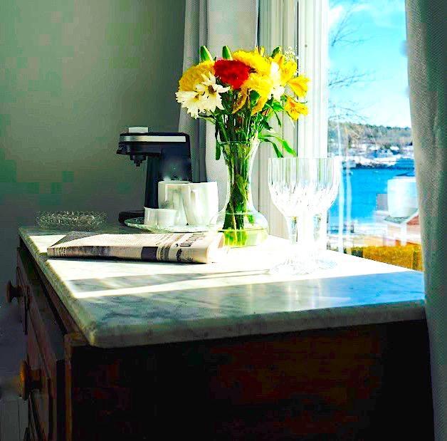 Captain Sawyer'S Bed And Breakfast Бутбей Харбър Екстериор снимка